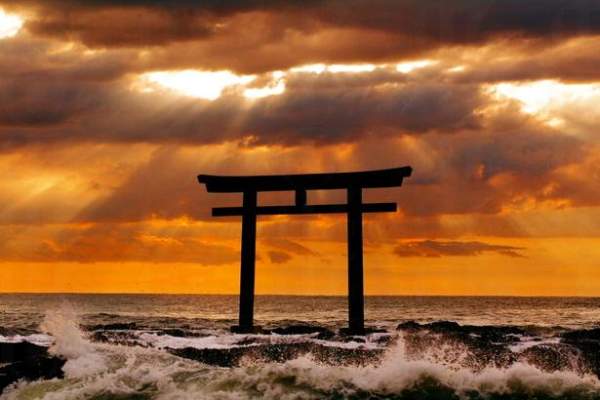 日本 關東 茨城 鳥居 神社 海岸 浪花